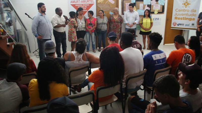 Funcionando h&aacute; um m&ecirc;s, o Centro da Juventude Restinga j&aacute; est&aacute; transformando a vida de jovens da Zona Sul de Porto Alegre