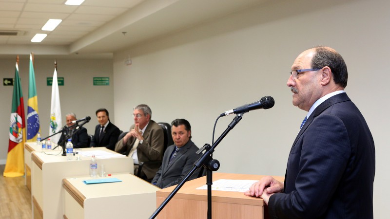 Sartori prestigia inauguração das novas instalações do Foro de Caxias do Sul