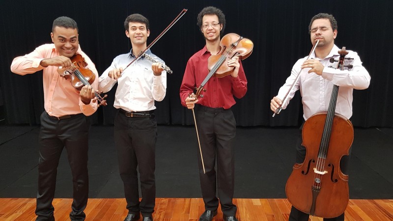 Grupo é formado pelos instrumentistas Érico Marques (oboé), Robert Cruz (violino), Gabriel Polycarpo (viola) e Murilo Alves (violoncelo)