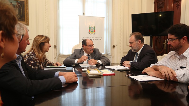 Na quarta (14), Sartori confirmou liberação da verba em reunião com secretário Búrigo, que coordena o processo de votação