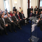 PORTO ALEGRE, RS, BRASIL 09.04.2018: Assinatura do contrato de permuta de área construída do Estado para a construção da Penitenciária Masculina de Bento Gonçalves. Foto: Luiz Chaves/Palácio Piratini