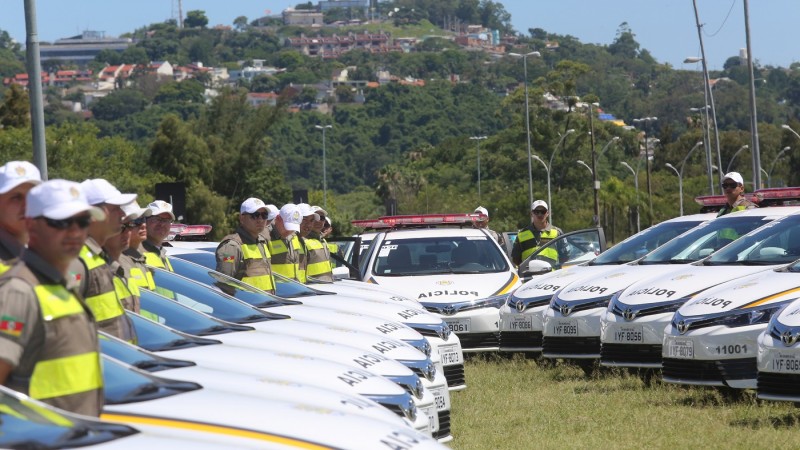 Os veículos serão destinados aos municípios da Fronteira Oeste