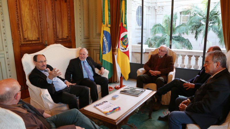 Sartori recebeu o cônsul-geral de Israel, Dori Goren, e representantes da comunidade judaica de Pelotas
