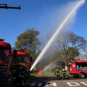 PORTO ALEGRE, RS, BRASIL 07.06.2018: O Corpo de Bombeiros Militar do Rio Grande do Sul (CBMRS) apresentou, nesta quinta-feira (7), os 182 novos soldados da corporação. Na oportunidade, foram entregues três caminhões de bombeiros, três contêineres destinad