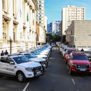 Cada veículo custa R$ 137,5 mil, o que representa investimento total de R$ 2,2 milhões