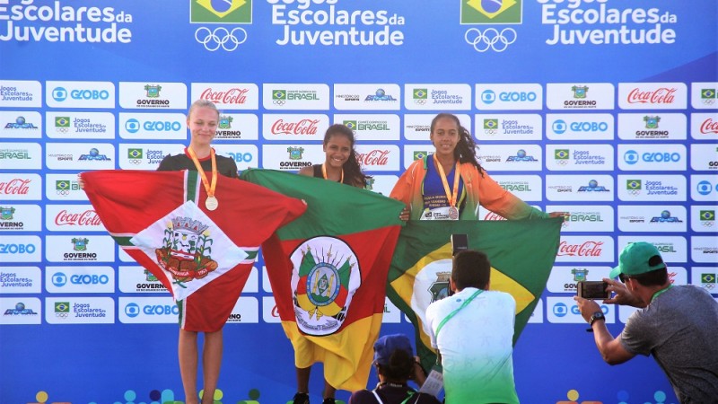Rayssa Caroline de Oliveira, 13 anos, bateu recorde de todos campeonatos em salto em distância sub-14