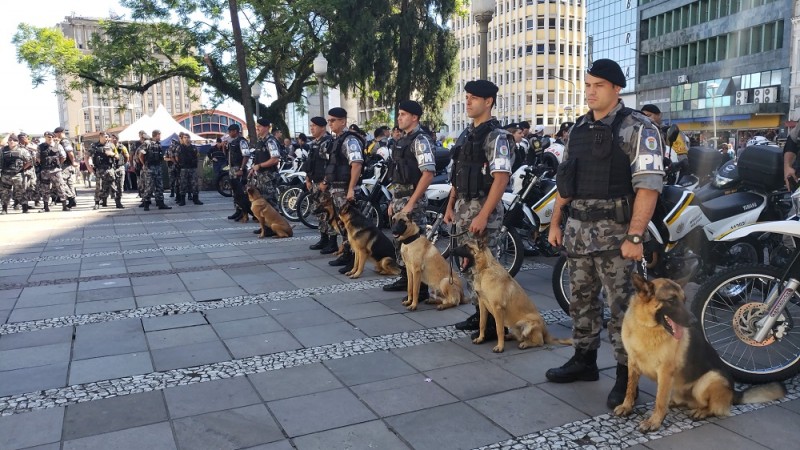 Força-tarefa intensifica presença policial para proteger comércio e cidadãos no período de compras