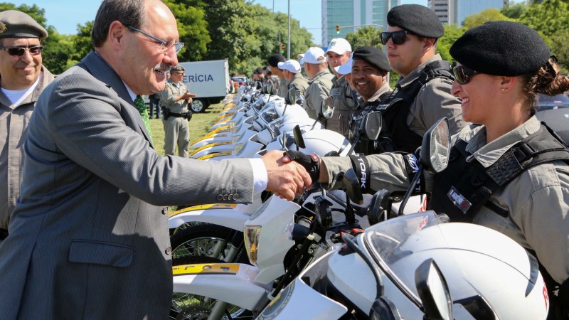 Entrega de viaturas &agrave; Seguran&ccedil;a P&uacute;blica