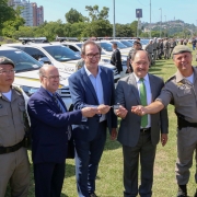 Entrega de viaturas à Segurança Pública