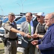Entrega de viaturas à Segurança Pública