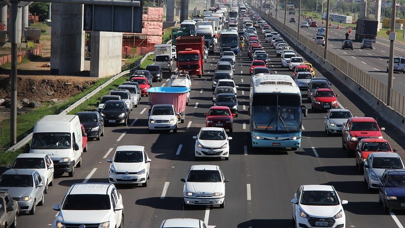 O Detran RS projeta para fevereiro de 2020 uma frota de sete milhões de veículos