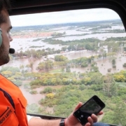 Governador Eduardo Leite esteve na Fronteira Oeste no fim de semana para ver de perto os danos causados pelos temporais