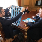 PORTO ALEGRE, RS, BRASIL, 28/01/2019 - O Governador Eduardo Leite acompanhado do chefe da Casa Civil, Otamar Vivian,  durante reunião com o presidente do Grêmio Foot-Ball Porto Alegrense, Sr. Romildo Bolzan e membros do Conselho de Administração do clube.