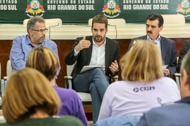 PORTO ALEGRE, RS, BRASIL, 29/04/2019 - Governador Eduardo Leite em reunião com Cpers. Fotos: Gustavo Mansur / Palácio Piratini