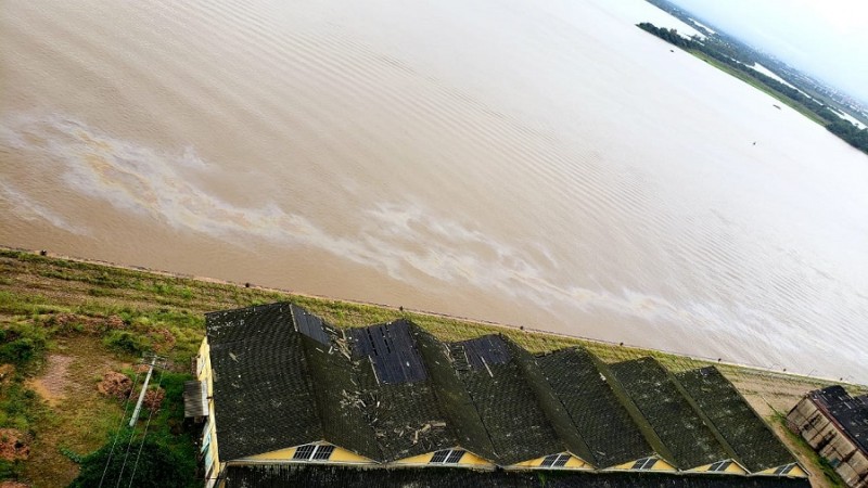 Vazamento &oacute;leo Gua&iacute;ba