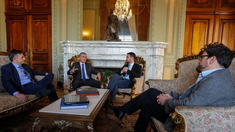 PORTO ALEGRE, RS, BRASIL, 07/06/2019 - O governador Eduardo Leite recebeu, na tarde desta sexta-feira (7/6), a visita institucional do secretário especial de Programas de Parcerias e Investimentos (PPI) e secretário de Obras Estratégicas e Fomento do gove