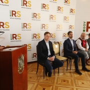 PORTO ALEGRE, RS, BRASIL, 7/1/2019. O cantor e compositor César Oliveira foi a primeira personalidade gaúcha a receber o título de Adido Cultural do Rio Grande do Sul, concedido pelo governo do Estado. 