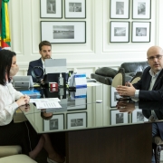 PORTO ALEGRE, RS, BRASIL, 23.10.2020 - Anúncio da Junta Comercial de isenção de taxas, por 90 dias, para a abertura de empresas. Fotos: Gustavo Mansur/ Palácio Piratini