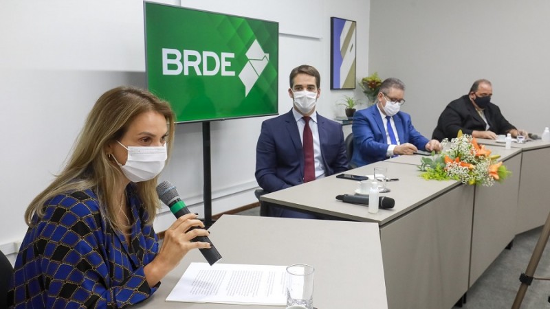 leany presidente BRDE