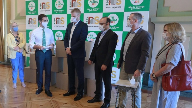 máscaras doação Leite Arita