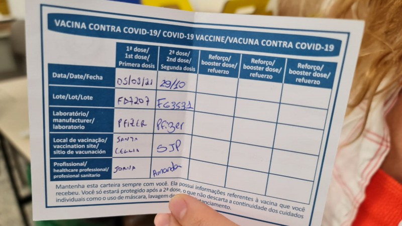 PORTO ALEGRE, RS, BRASIL, 29.10.2021 - Vacinação contra  o covid. Fotos: Itamar Aguiar/ Palácio Piratini