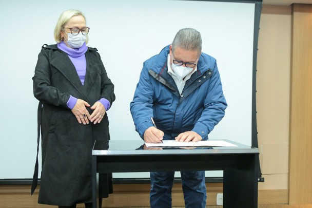 52165994919 485b02d2bd k