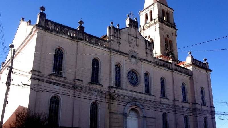 Igreja Sagrado Coração de Jesus, em Pelotas, é popularmente conhecida como Igreja do Porto