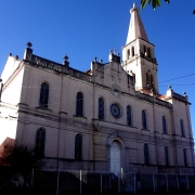 Igreja Sagrado Coração de Jesus, em Pelotas, é popularmente conhecida como Igreja do Porto