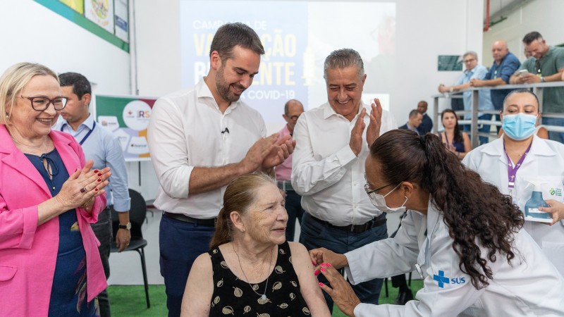 início vacinação bivalente idosos