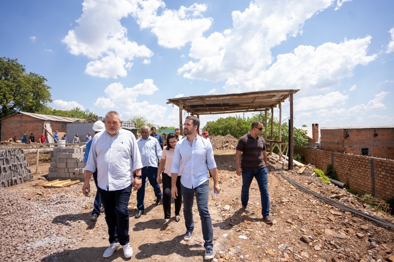 Governador verificou o andamento de obras na Santa Casa de Alegrete -Foto: Maurício Tonetto/Secom