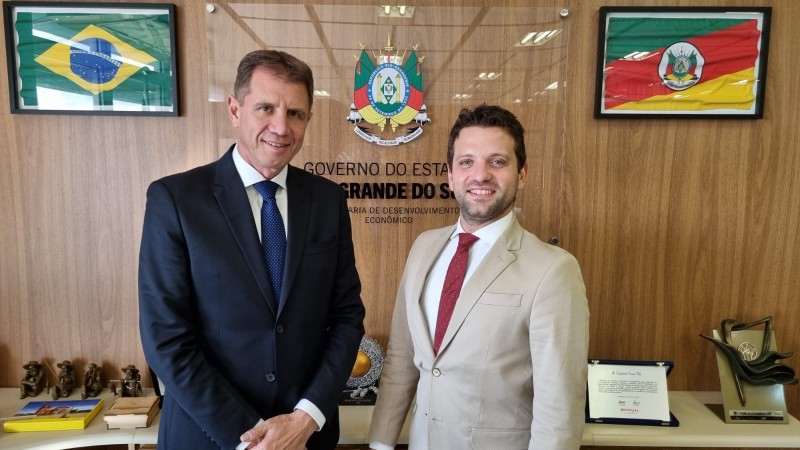 Reunião com cônsul da Itália