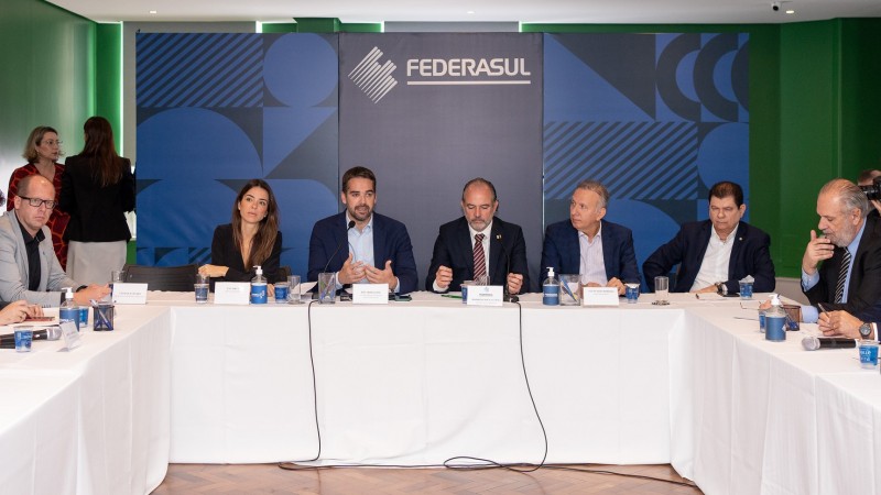 O governador ainda refor&ccedil;ou que a reforma tribut&aacute;ria deve enfrentar a regressividade da cobran&ccedil;a de impostos 