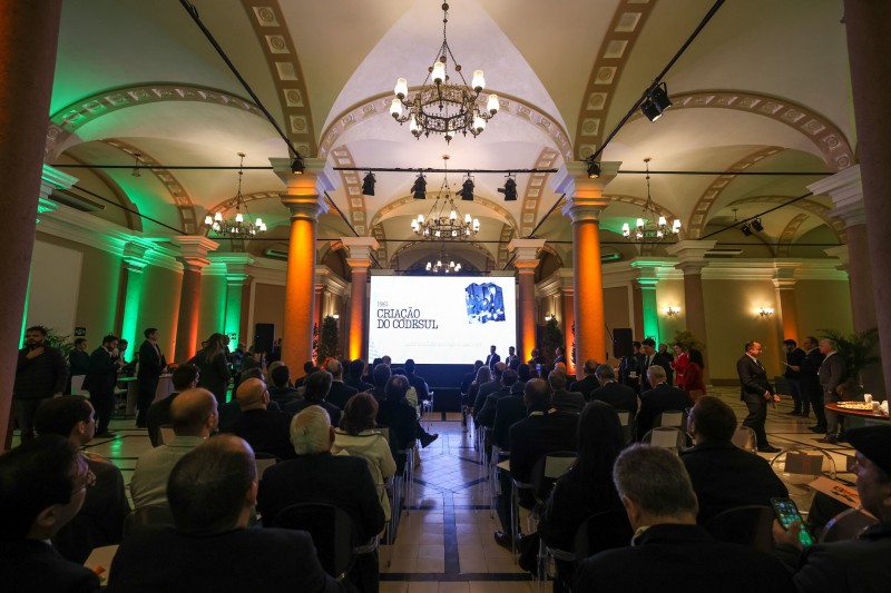 O encontro do Codesul ocorreu na Cúria Metropolitana, situada ao lado do Palácio Piratini, em Porto Alegre -Foto: Gustavo Mansur/Secom