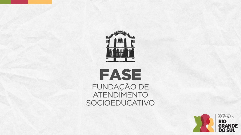 Card em fundo cinza, no qual está escrito Fase Fundação de Atendimento Socioeducativo ao centro, logo abaixo de um desenho da sede da instituição. No canto inferior direito está a logomarca utilizada pela gestão 2023-2026 do governo do Rio Grande do Sul.