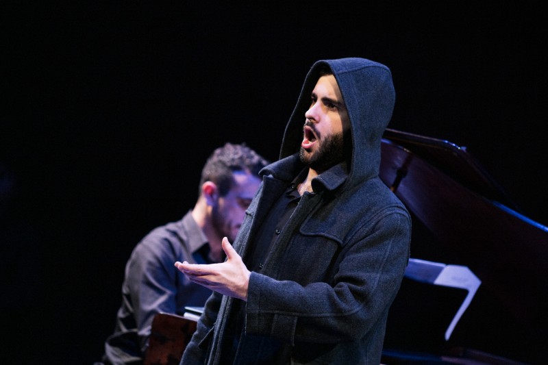 Vinicius Braga – barítono -Foto: Vitória Proença/Ospa