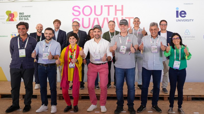 Antes do encerramento, autoridades fizeram a tradicional foto oficial