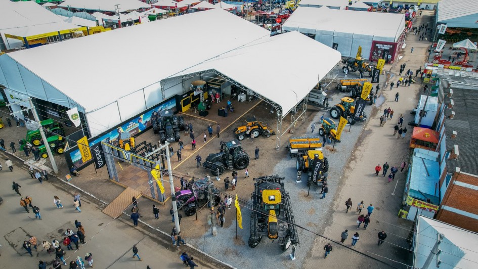 Foto aérea do setor de Máquinas agrícolas da Expointer 2024