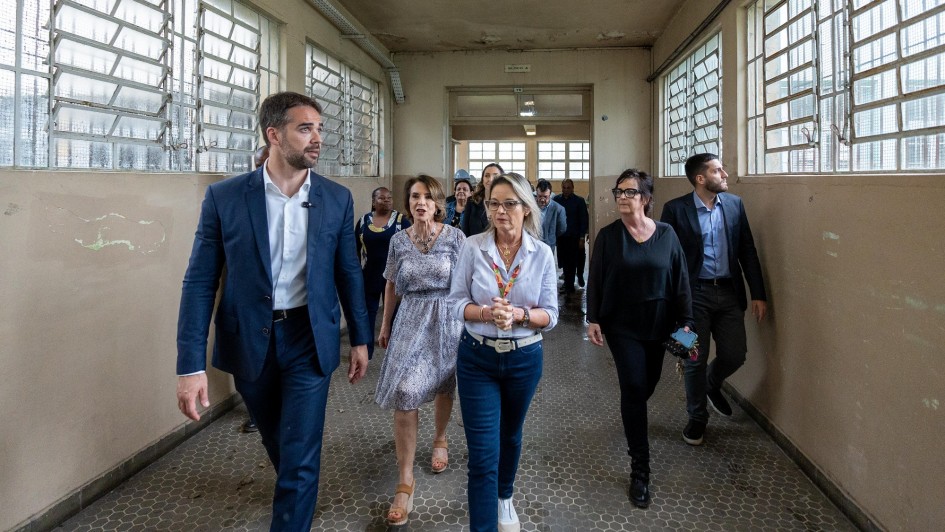 Leite vistoria obras no Instituto Crist&oacute;v&atilde;o de Mendoza, em Caxias do Sul   out24