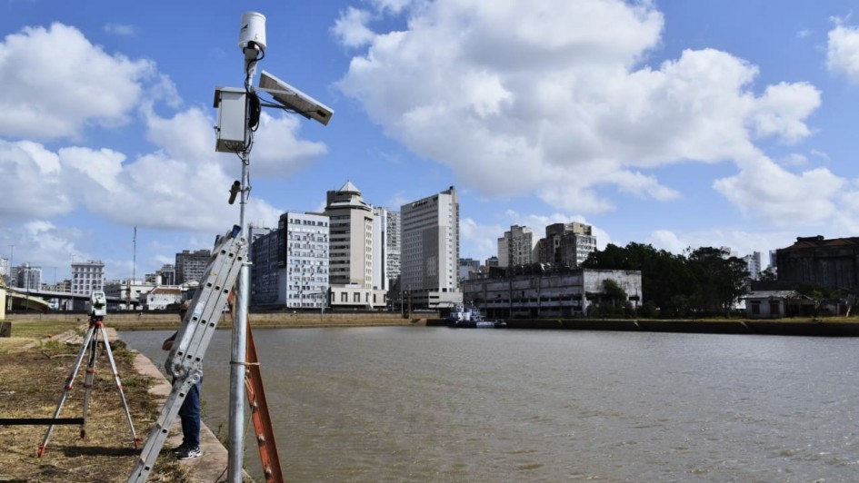 Nova estação de Monitoramento Hidrometeorológico instalada no Cais Mauá.