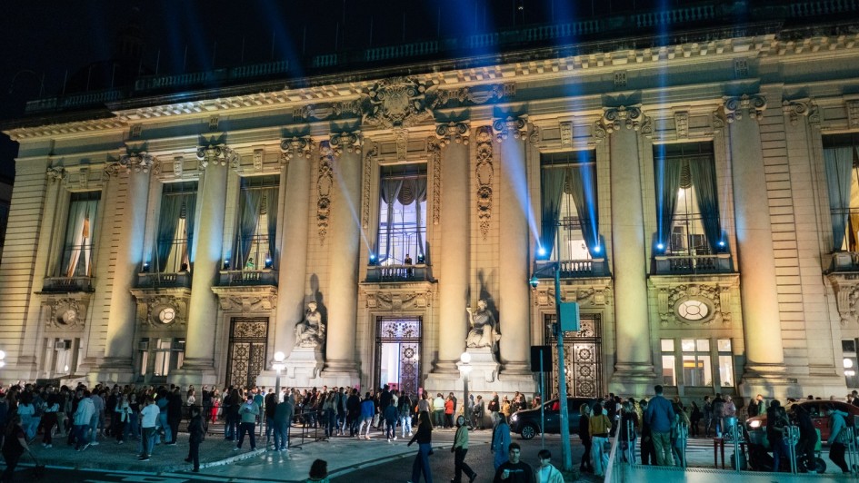 Fachada do Palácio Piratini à noite na última edição do evento Noite dos Museus.