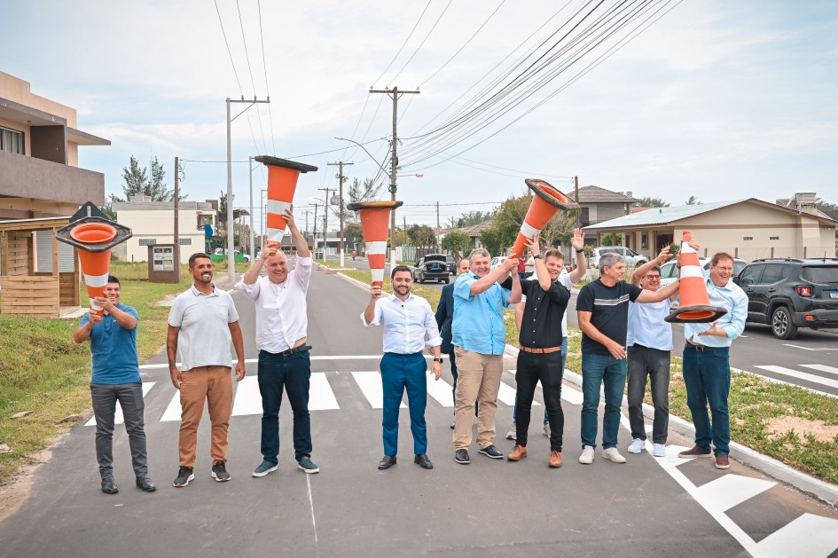 Obra na Avenida Interpraias Norte foi realizada por meio do programa Pavimenta RS e custou R$ 1,32 milhão -Foto: Rodrigo Ziebell/GVG