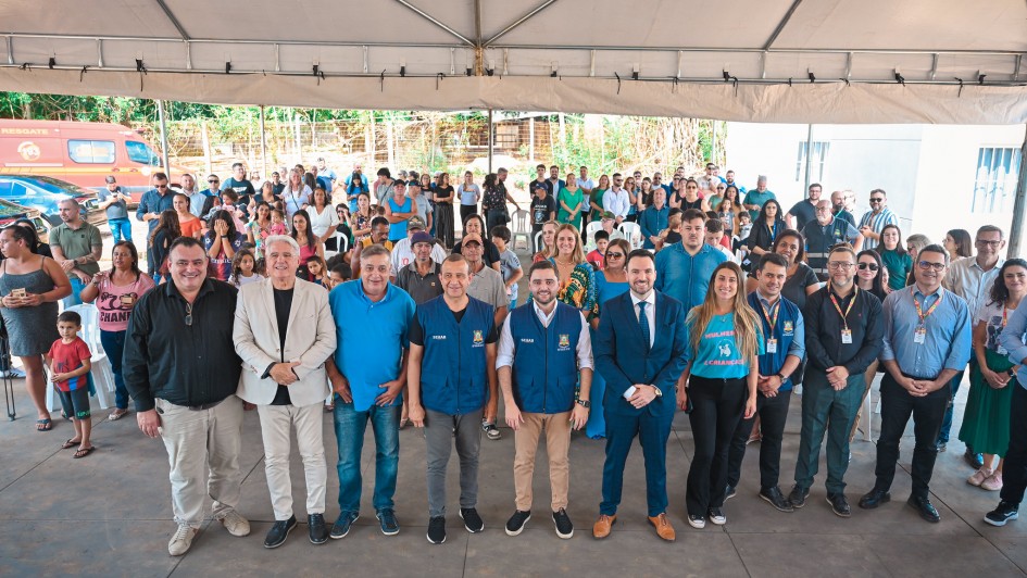 Entrega de casas temporárias em São Jerônimo