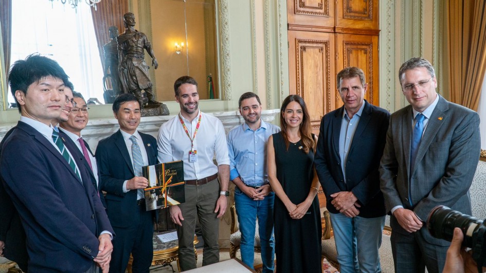 Visita da comitiva província de Shiga ao Estado