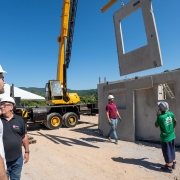 Governador em visita a loteamento de Santa Tereza 