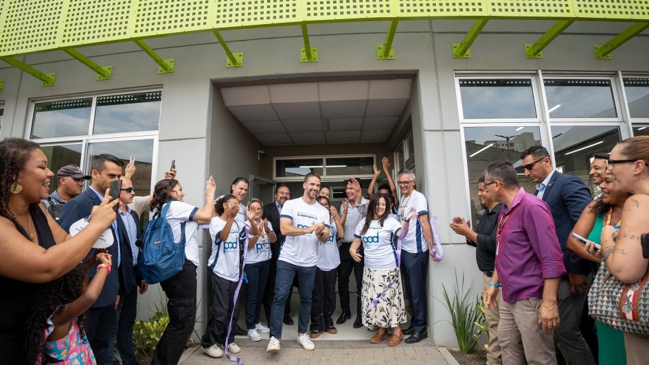 Leite inaugura Centro da Juventude Rubem Berta em Porto Alegre 