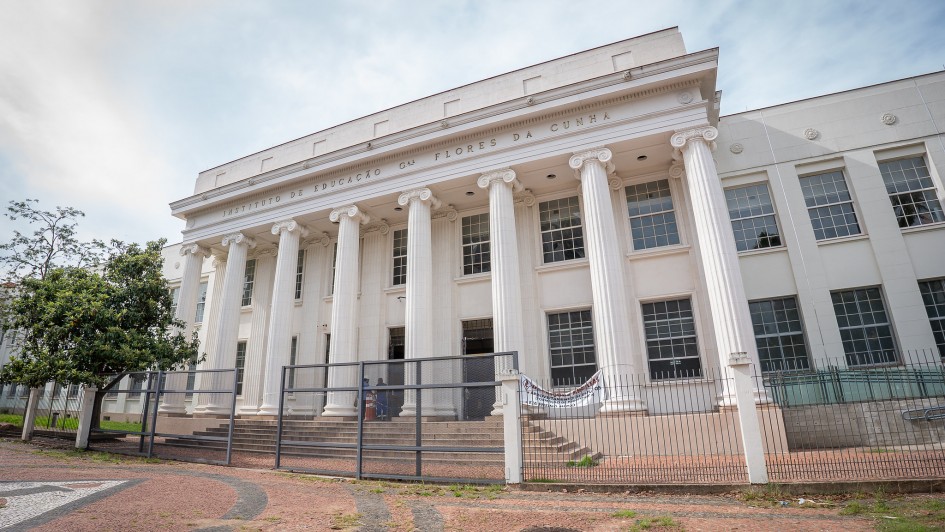 Instituto de Educação Flores da Cunha Porto Alegre JAN 2025