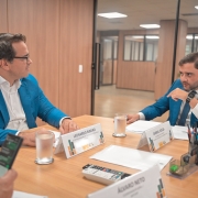 Governador em exercício em reunão com SNTF