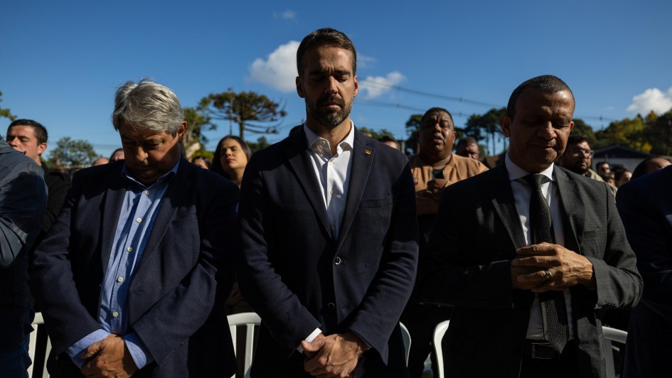 Leite participa de lan&ccedil;amento de pedra fundamental de templo da Igreja Universal em Gramado 