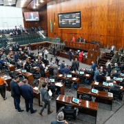 Votação na Assembleia de programa de desenvolvimento rural em maio de 2025.