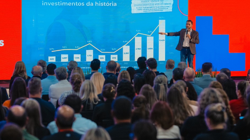 Gabriel Souza destaca investimentos do governo na região Noroeste abertura da Indumóveis em Santa Rosa MAIO 2025 (3)